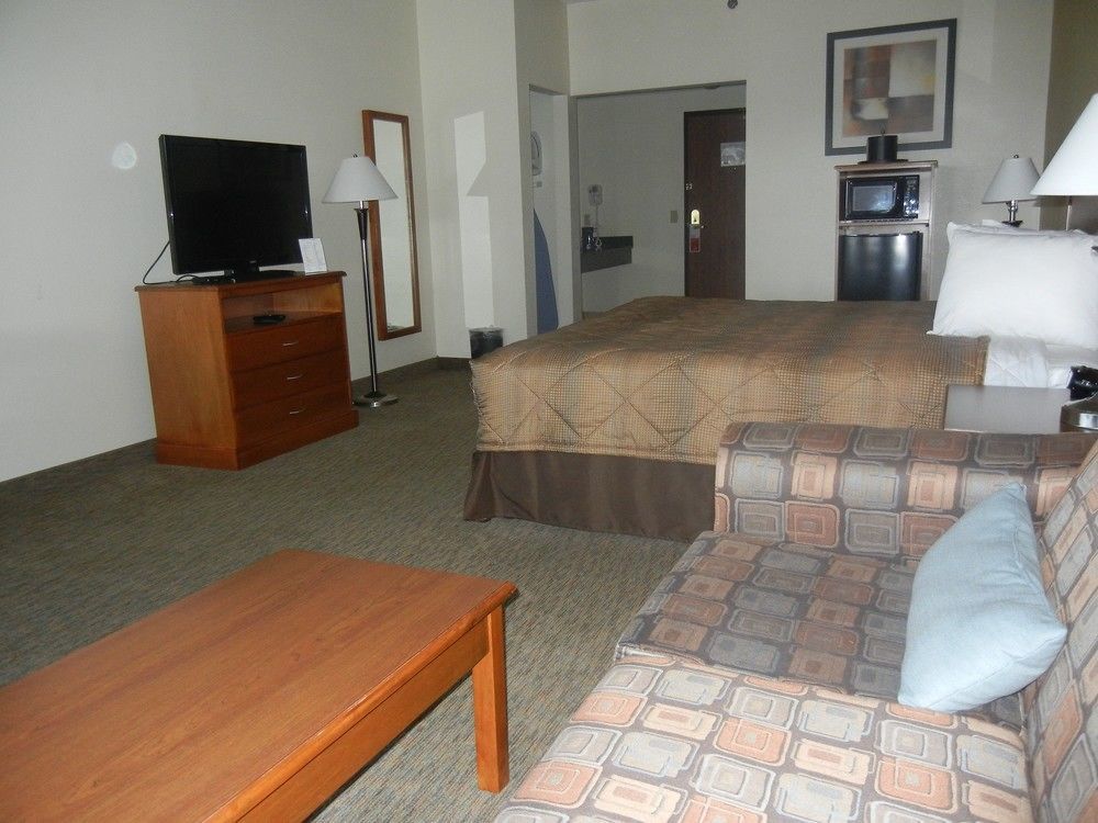 Days Inn By Wyndham Phenix City Near Fort Moore Exterior foto