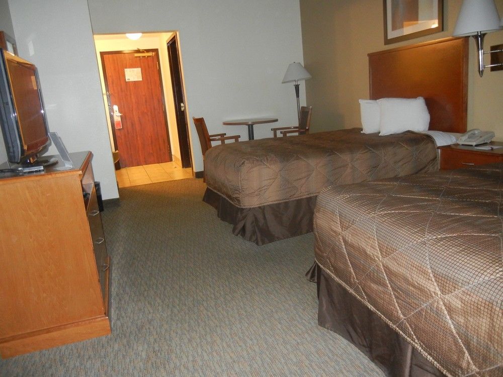 Days Inn By Wyndham Phenix City Near Fort Moore Exterior foto